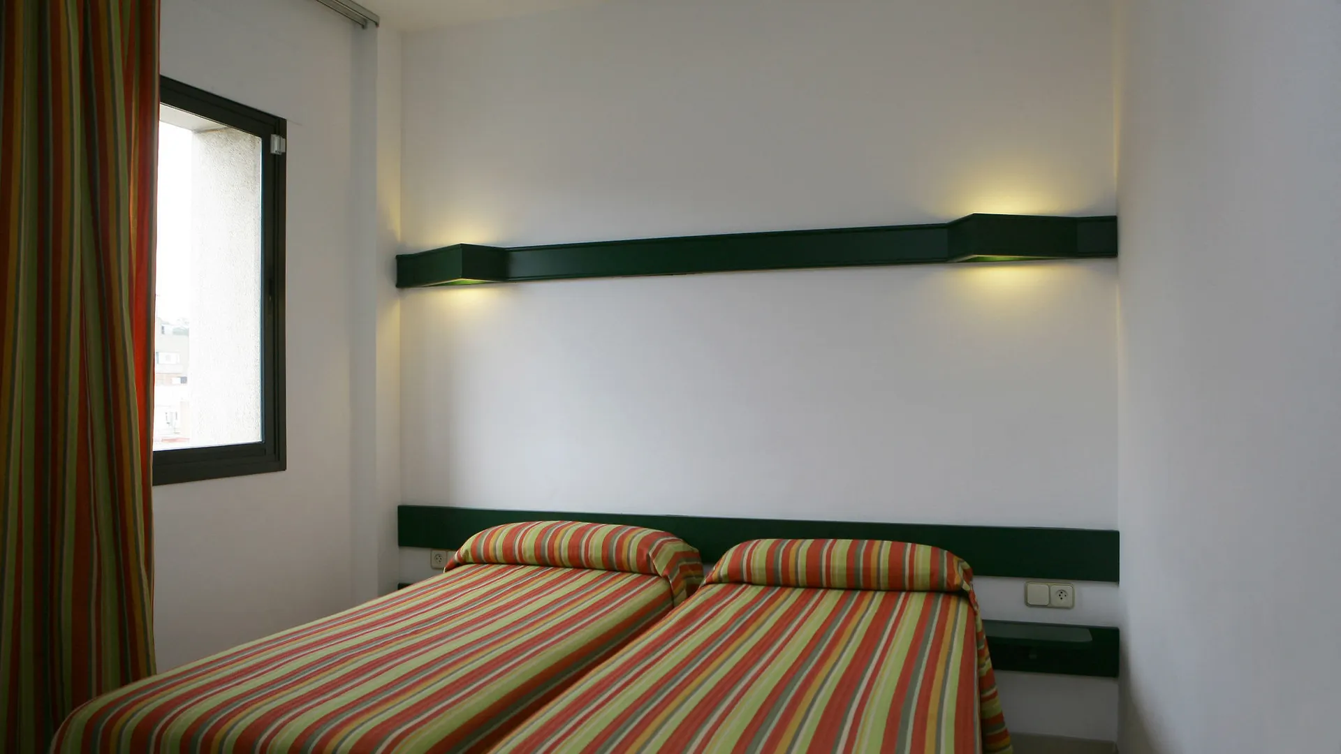 Apartments Rosanna - Lloret Lloret de Mar 2*,  Spain